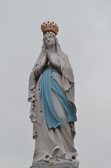 Prière à Marie ; Notre Dame de la prière